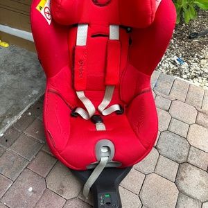 Cybex s i-size carseat